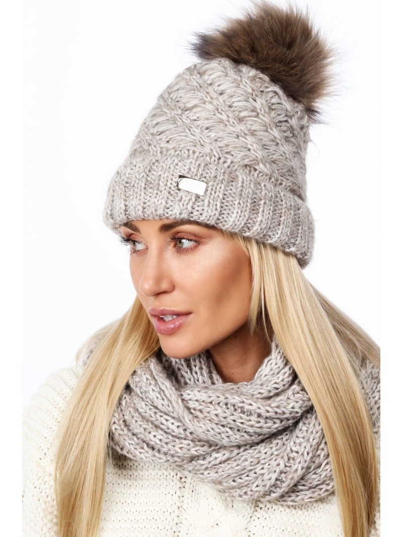 Warm women\'s set with a beige scarf C34 - Online store - Boutique